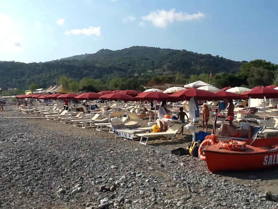 Hotel Le Piane Villammare Bagian luar foto