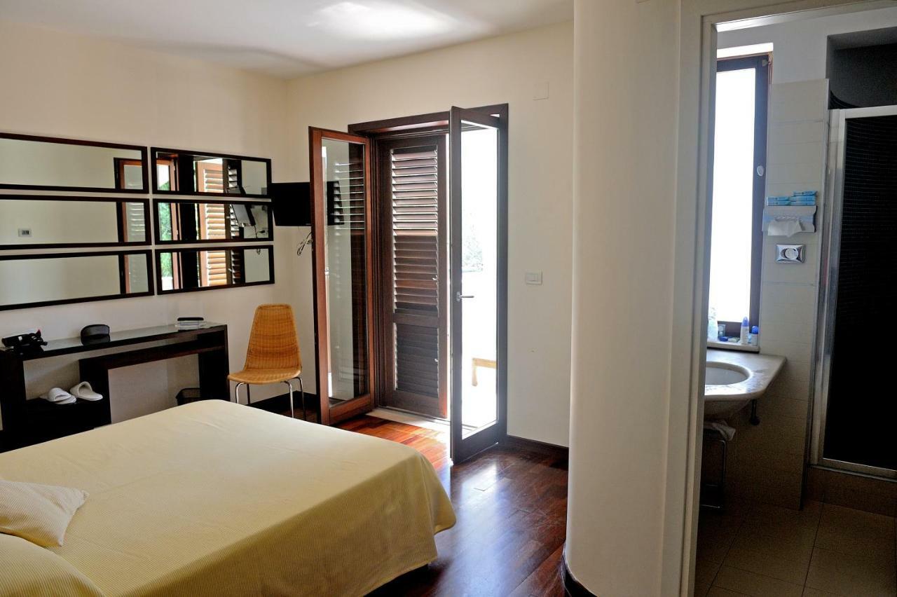 Hotel Le Piane Villammare Bagian luar foto